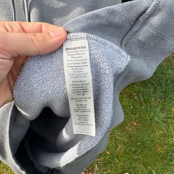 Patagonia Men's Light Gray Hoodie - Picture 6 of 6